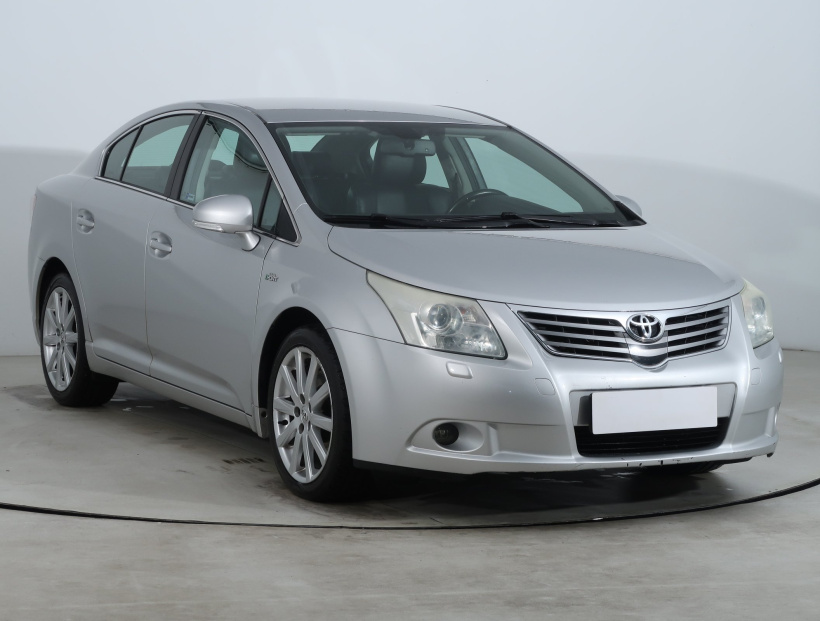 Toyota Avensis, 2011