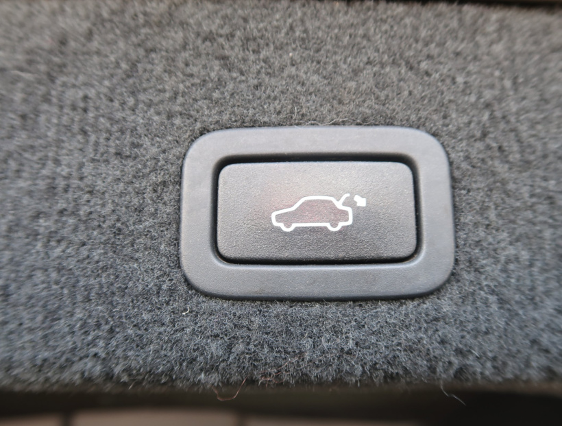 Volvo XC70, 2012