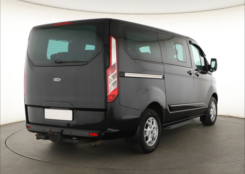 Ford Tourneo Custom, 2013