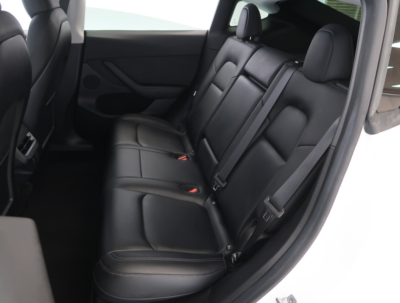 Tesla Model Y, 2023