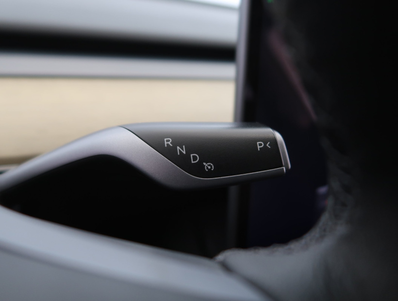 Tesla Model Y, 2023