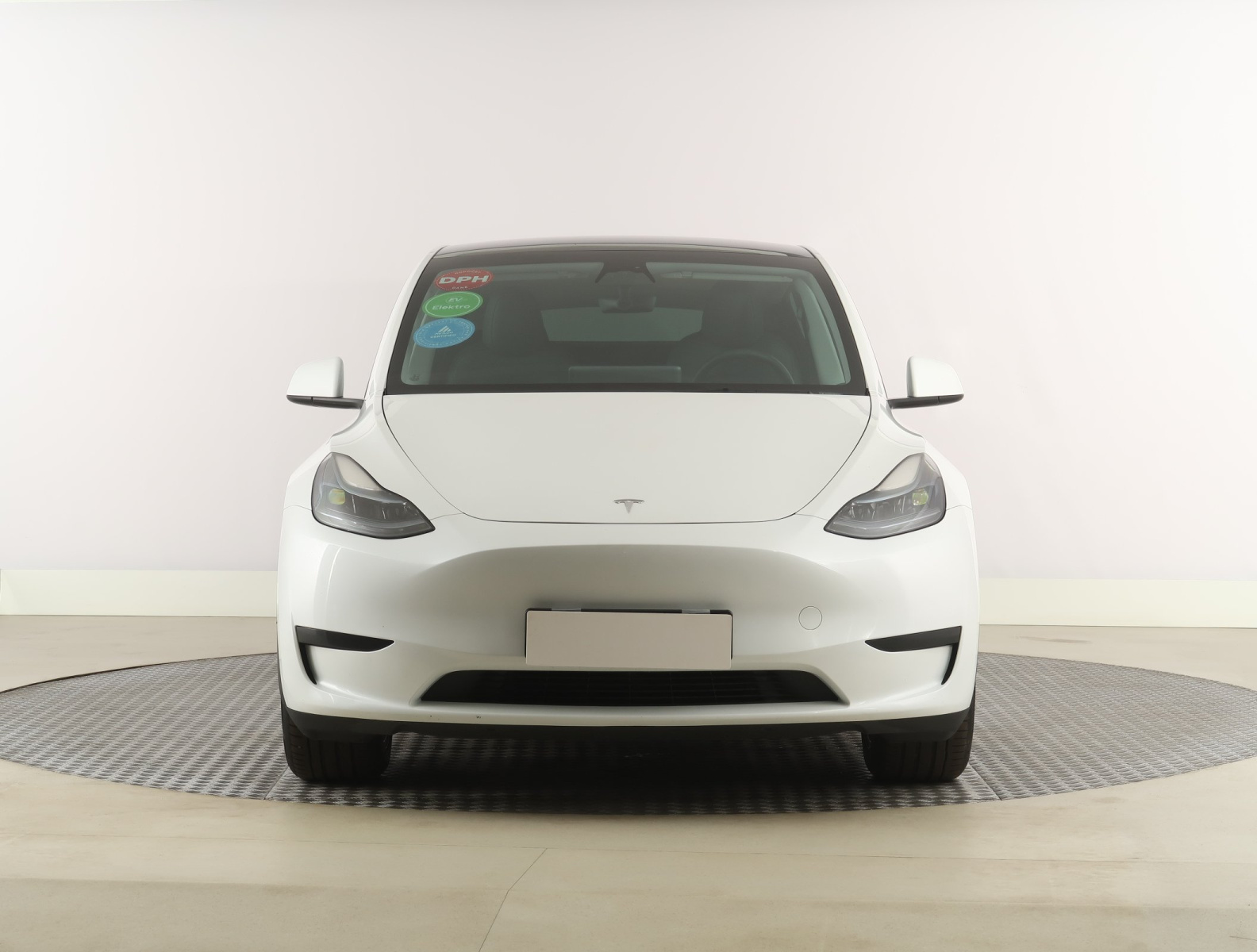 Tesla Model Y Standard Range – fotografie 2