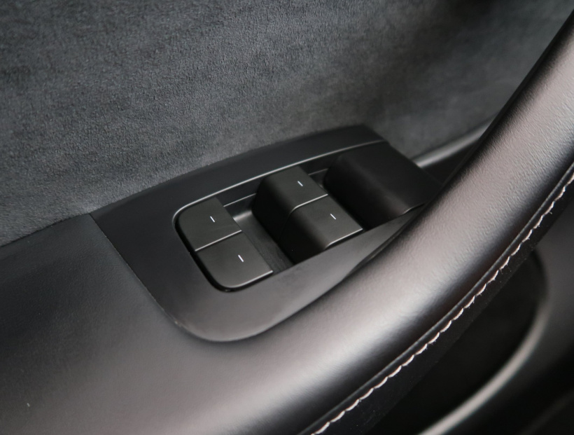 Tesla Model Y, 2023