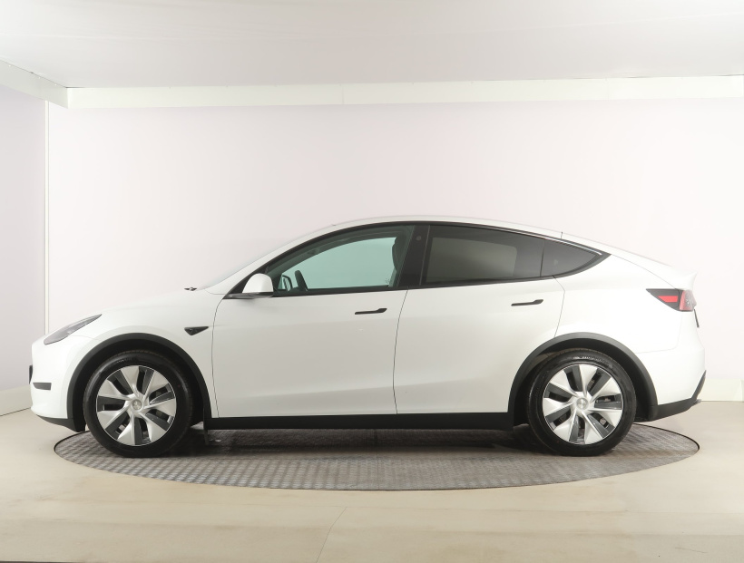Tesla Model Y, 2023