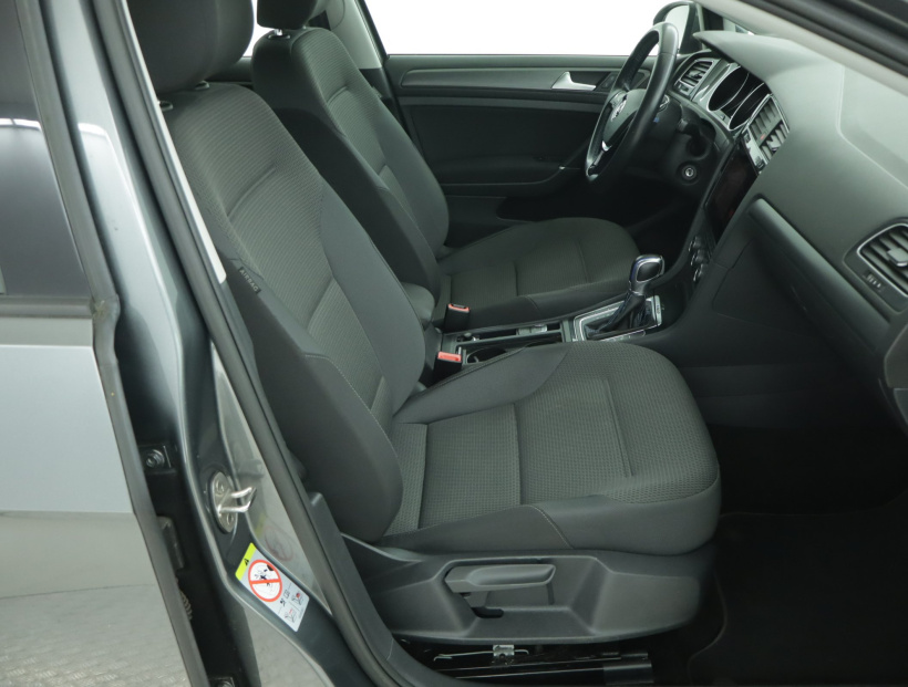Volkswagen e-Golf, 2018