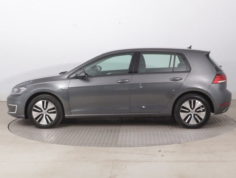 Volkswagen e-Golf, 2018