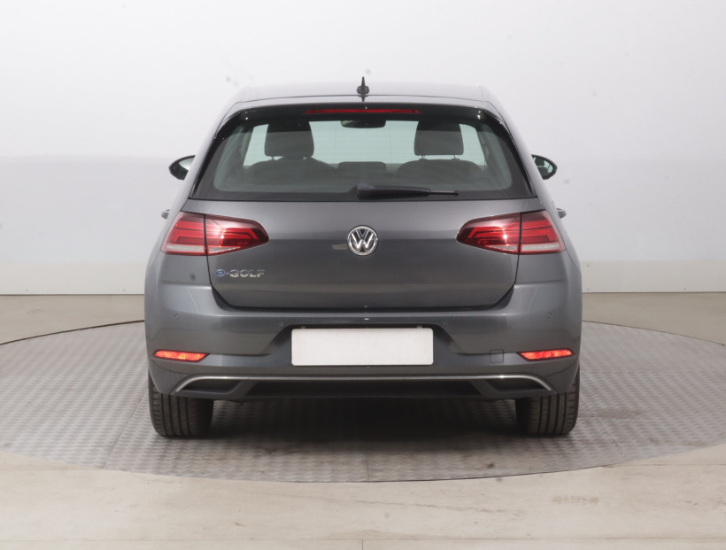 Volkswagen e-Golf, 2018