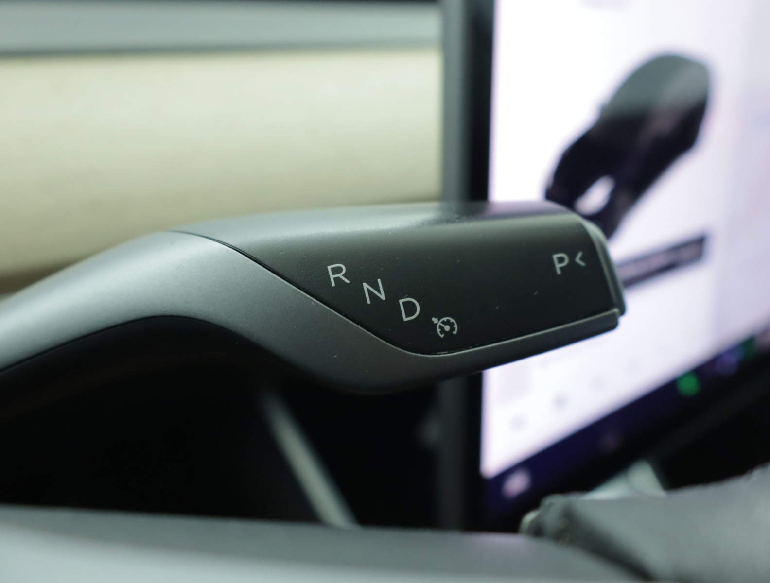Tesla Model 3 Long Range AWD – fotografie 19