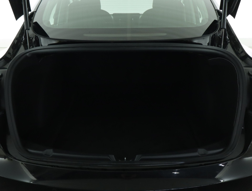 Tesla Model 3, 2019