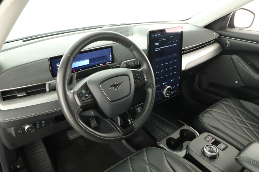 Ford Mustang Mach-E, 2021