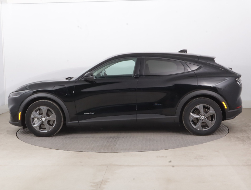 Ford Mustang Mach-E, 2021