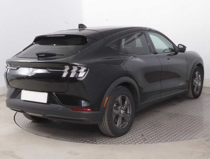 Ford Mustang Mach-E, 2021