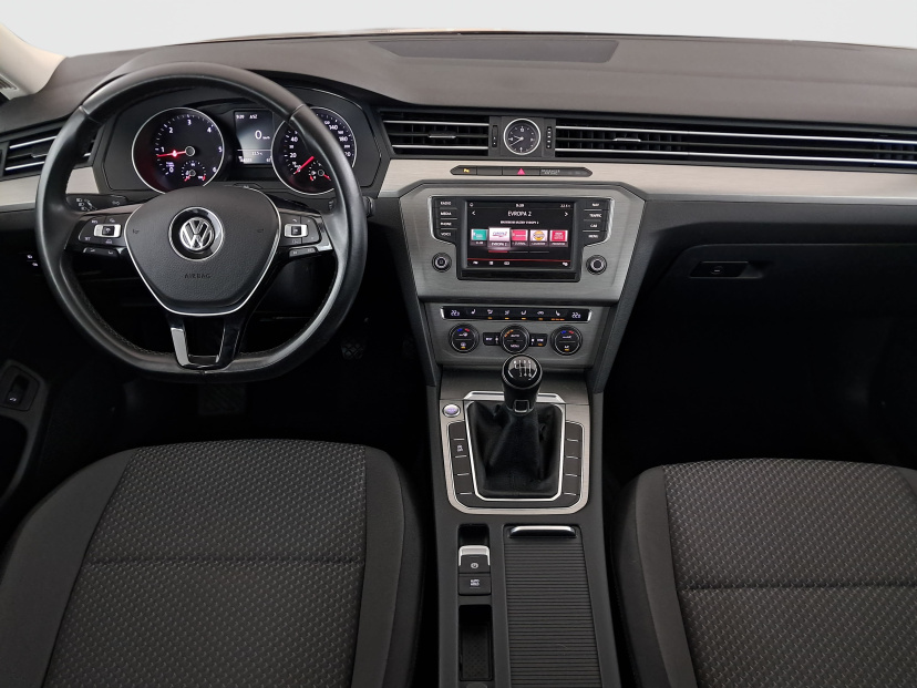Volkswagen Passat, 2015