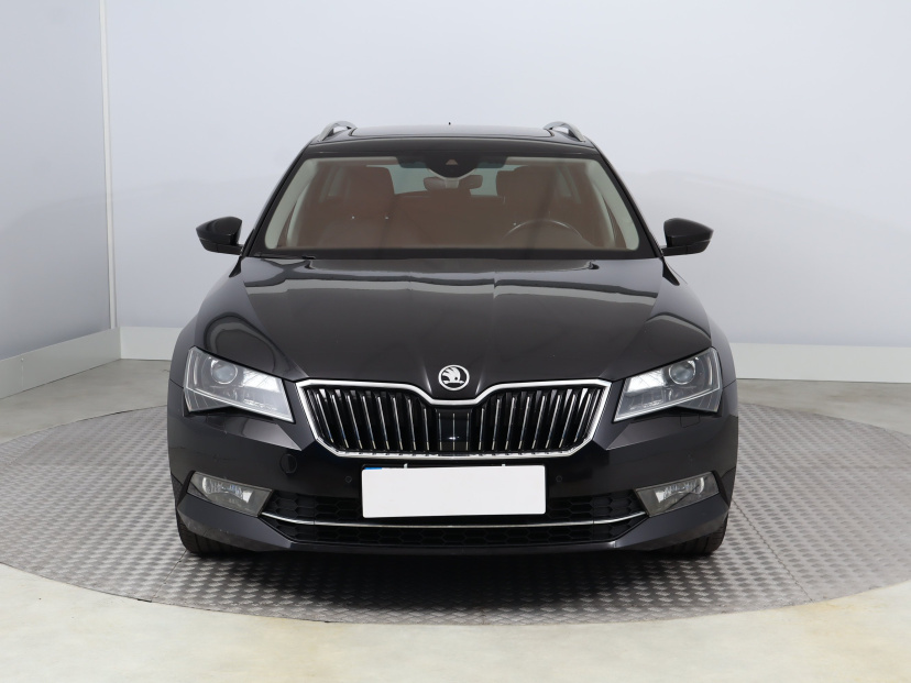 Škoda Superb, 2016
