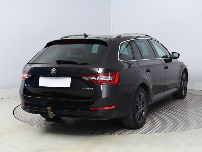 Škoda Superb, 2016