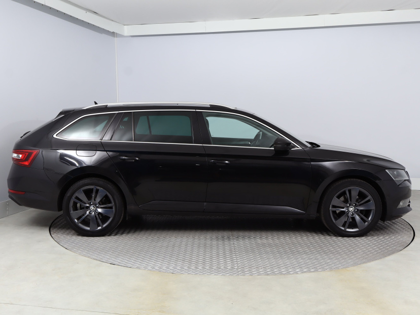 Škoda Superb, 2016