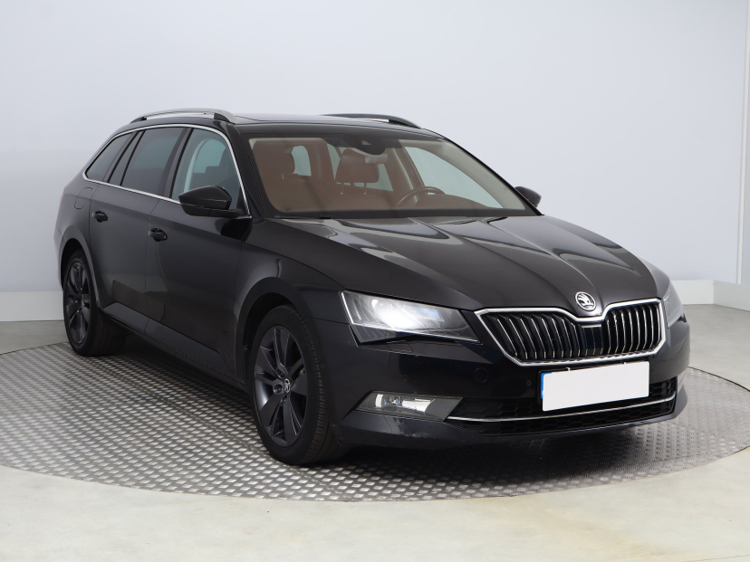 Škoda Superb, 2016