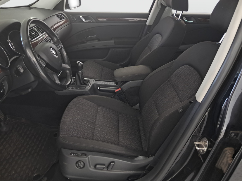 Škoda Superb, 2013