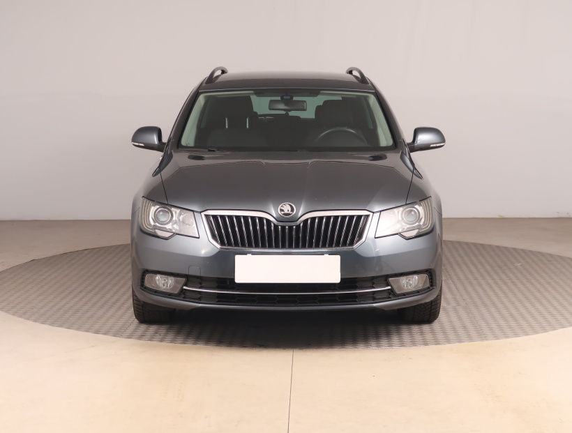 Škoda Superb, 2015