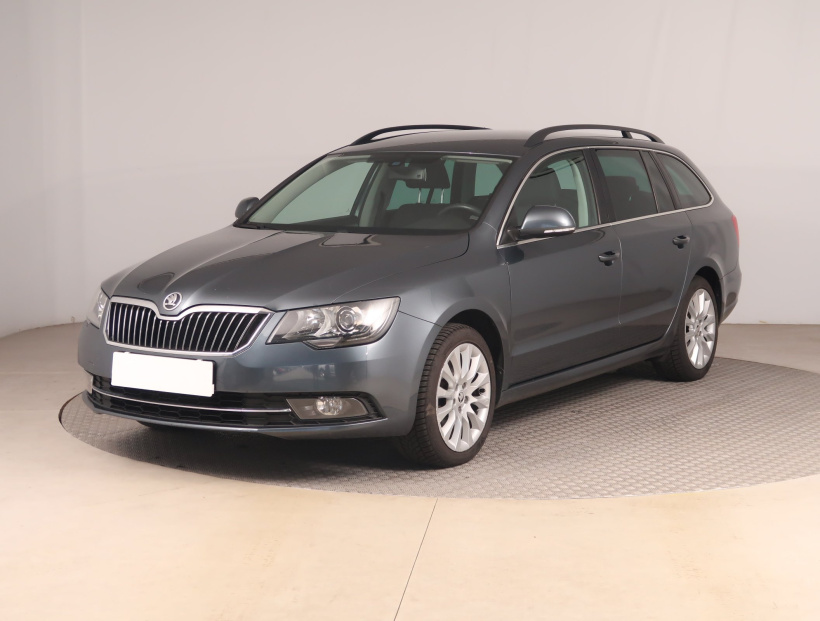 Škoda Superb, 2015