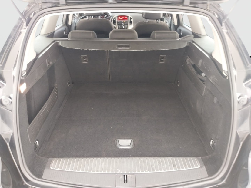 Opel Astra, 2011