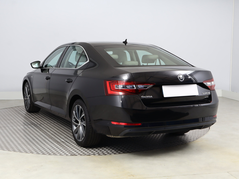 Škoda Superb, 2016