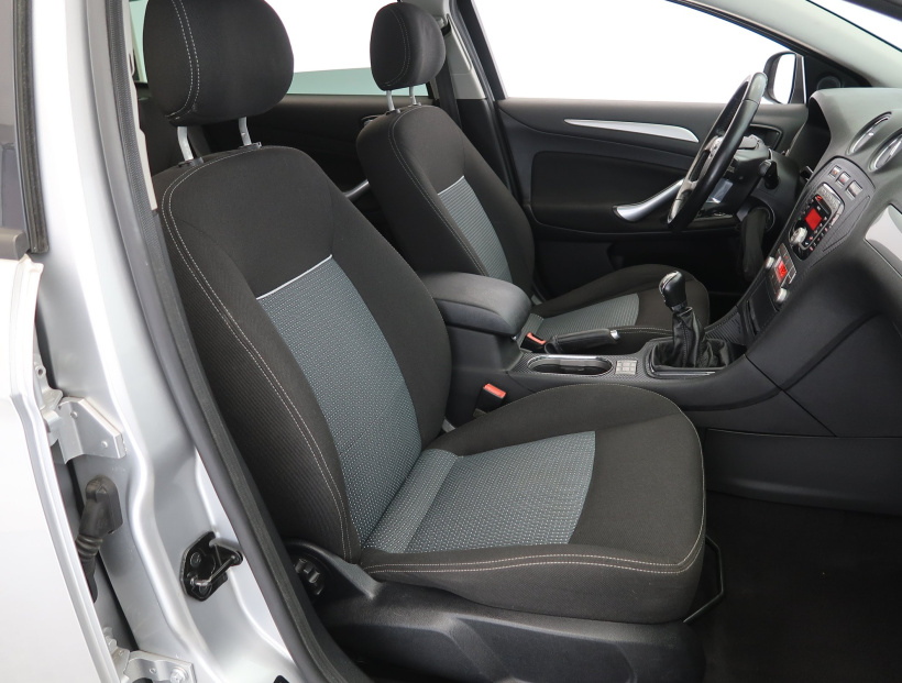 Ford Mondeo, 2009