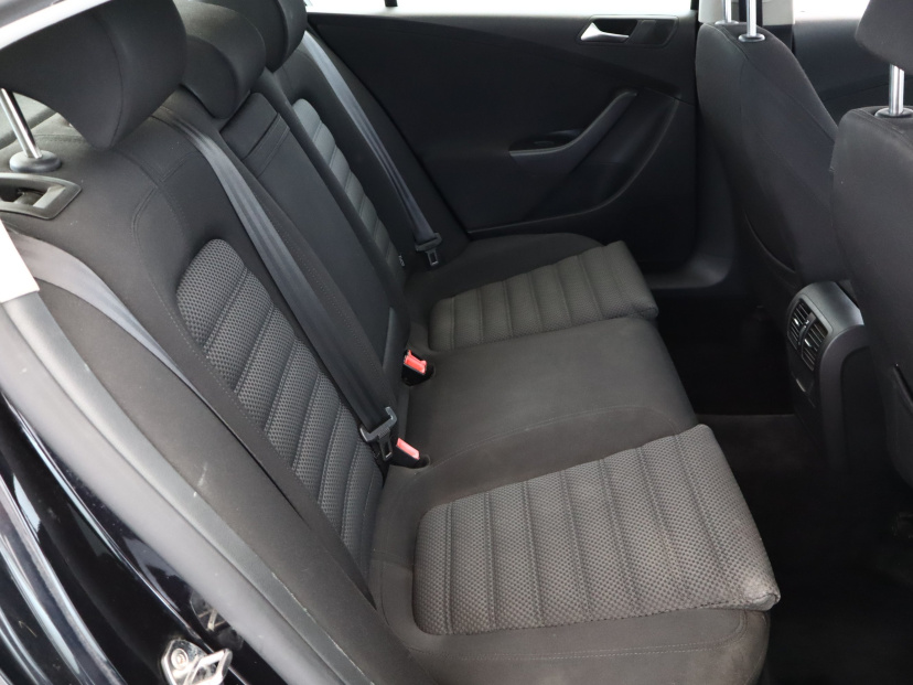 Volkswagen Passat, 2009
