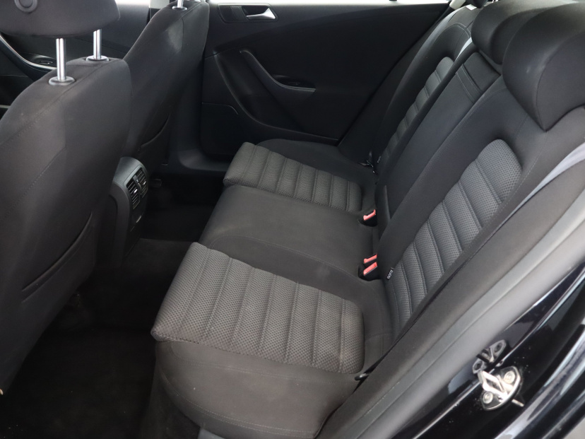 Volkswagen Passat, 2009