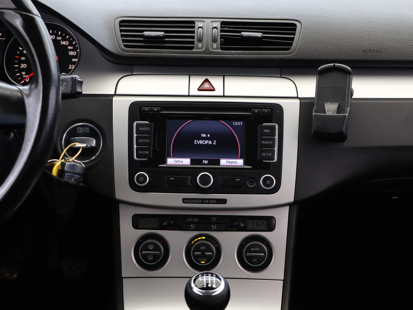 Volkswagen Passat, 2009