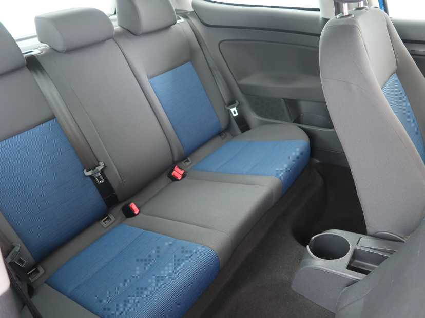 Volkswagen Golf, 2005