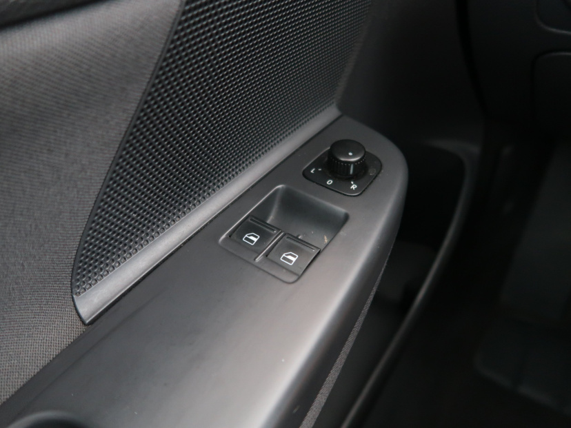 Volkswagen Golf, 2005