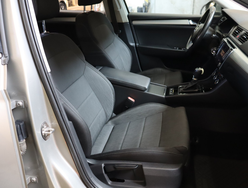 Škoda Superb, 2016