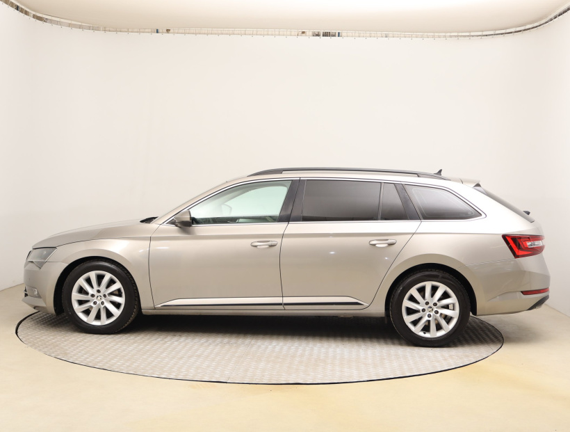 Škoda Superb, 2016