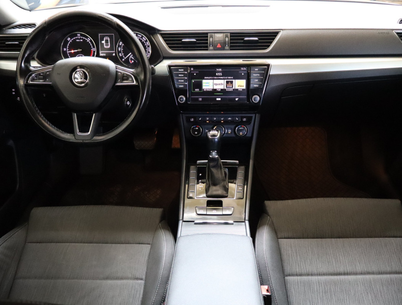 Škoda Superb, 2016