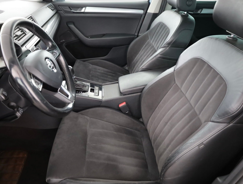 Škoda Superb, 2016