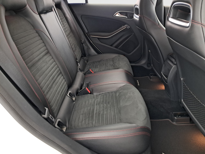 Mercedes-Benz CLA, 2015