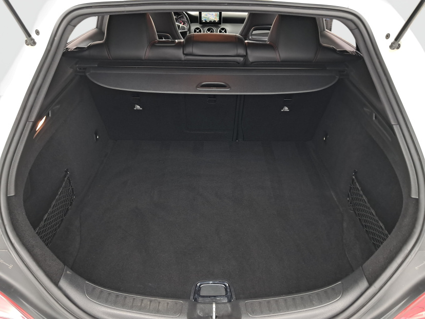 Mercedes-Benz CLA, 2015
