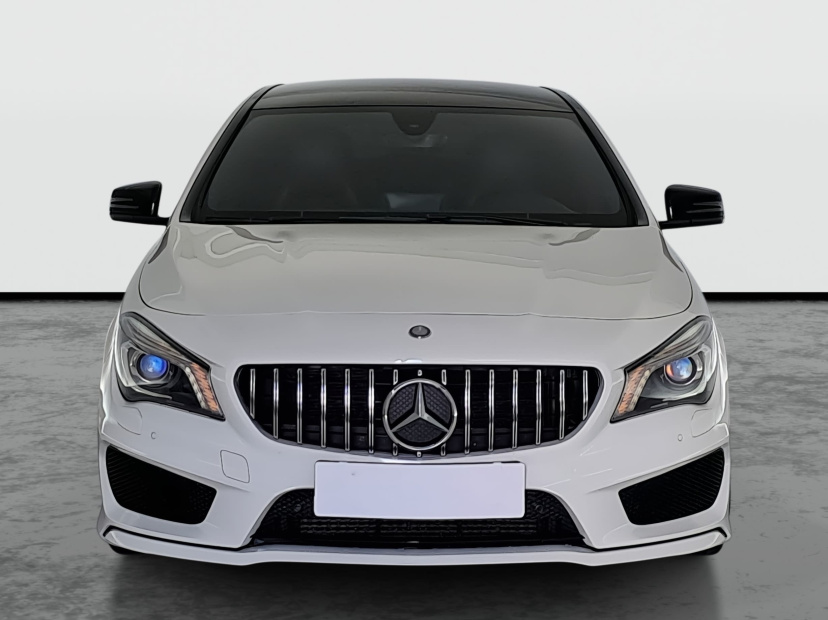 Mercedes-Benz CLA, 2015