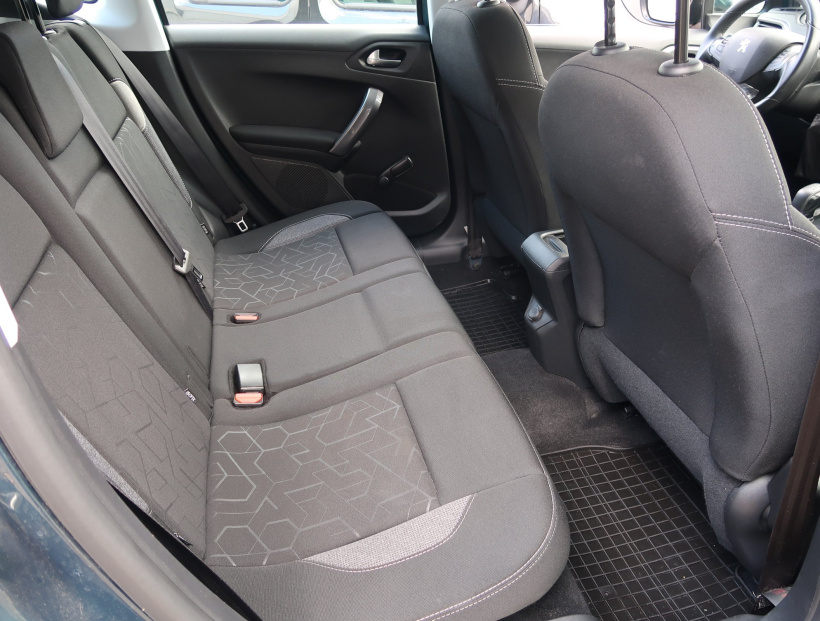 Peugeot 2008, 2019