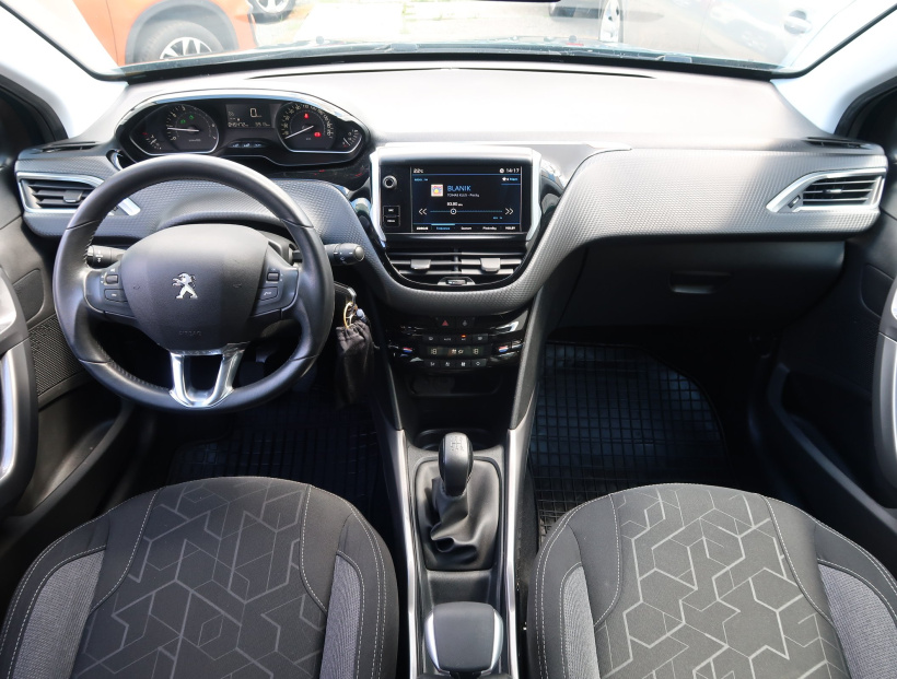 Peugeot 2008, 2019