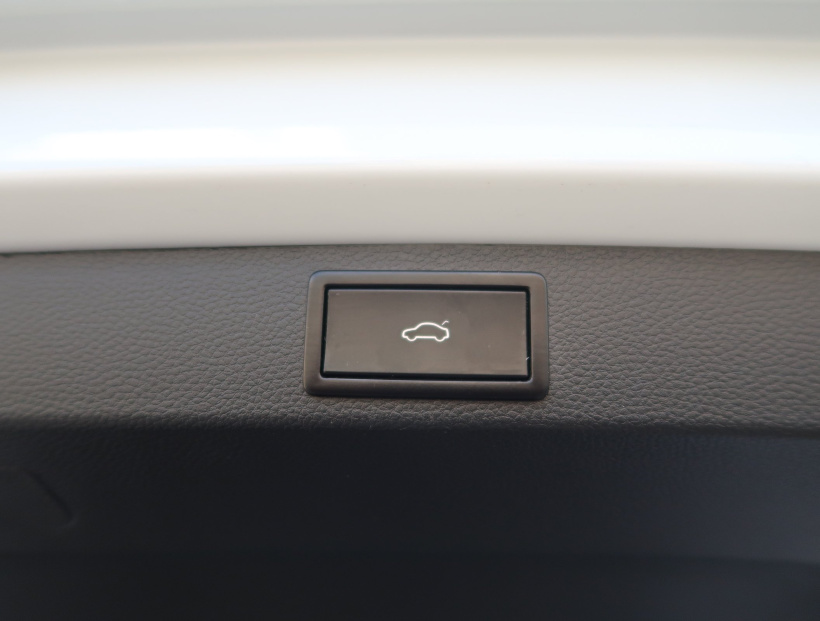 Škoda Karoq, 2017