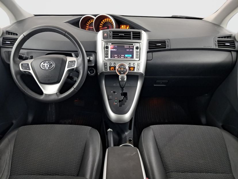 Toyota Verso, 2012