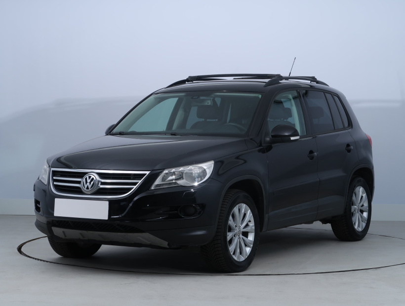 Volkswagen Tiguan, 2011