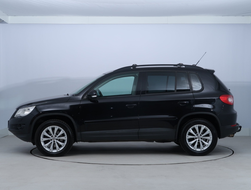 Volkswagen Tiguan, 2011