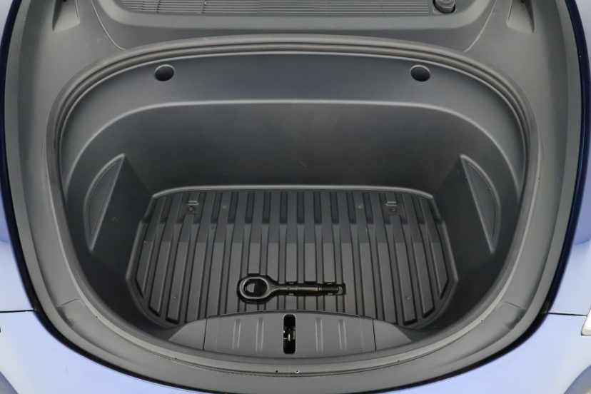 Tesla Model 3, 2020