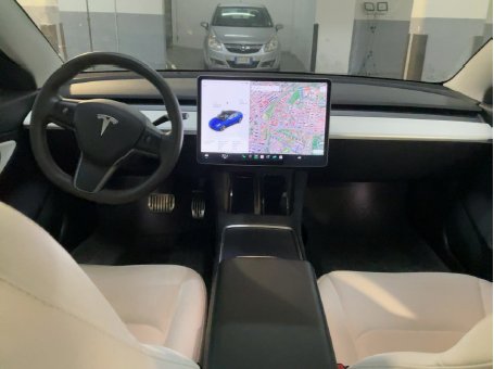 Tesla Model 3, 2020