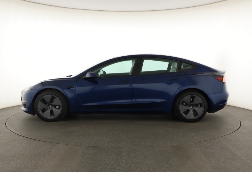 Tesla Model 3, 2020