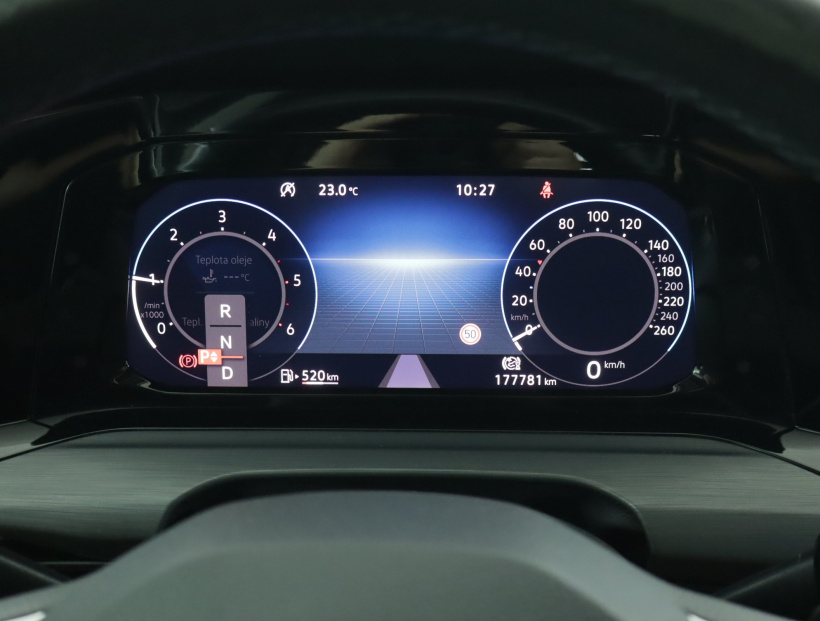 Volkswagen Golf, 2022