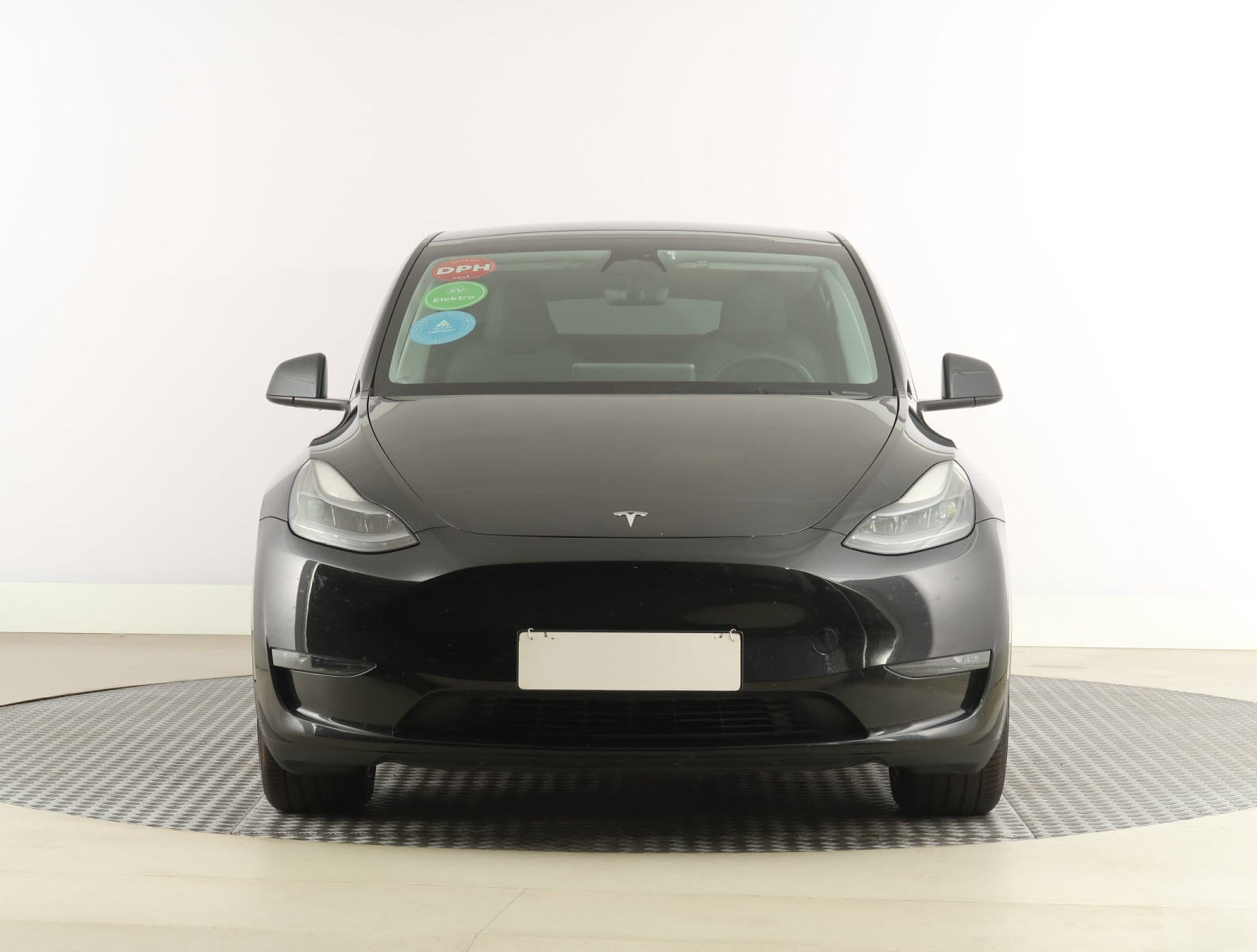 Tesla Model Y Long Range AWD – fotografie 2